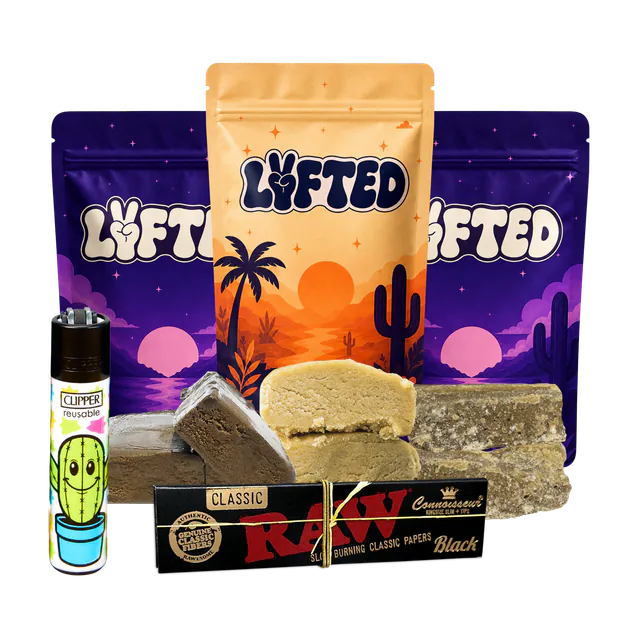 All Three Hash Bundle från Lyfted: Piattella Banana, West Coast Static och Piattella Zkittlez hash med RAW Connoisseur Black papper och Clipper Grow Pots tändare